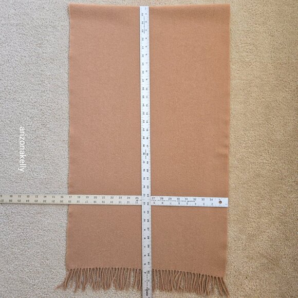 Classic Camel-colored Wool Scarf with Fringe Tan - Picture 4 of 14